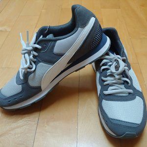 **NWT**Puma Vista High Rise sneakers